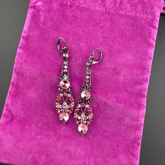 Express earrings - Picture 3 of 5